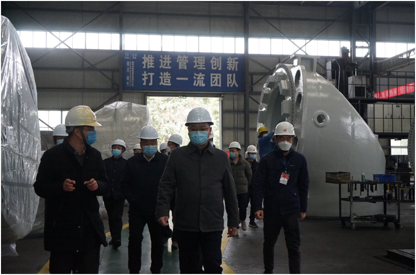 綿竹市市委書記陳萬見蒞臨仟坤集團調研復工復產情況